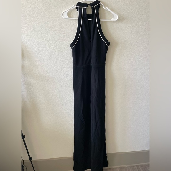 NWT lulus black and white sleeveless mod babe jumpsuit - Picture 4 of 4